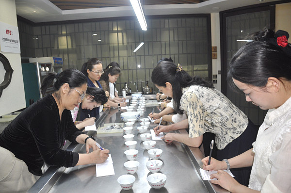 8月暑假茶艺师培训班哪里好? 天晟茶艺培训学校